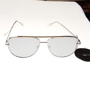 QUAY Desi Perkins High Key Aviator Sun Glasses New with Tags